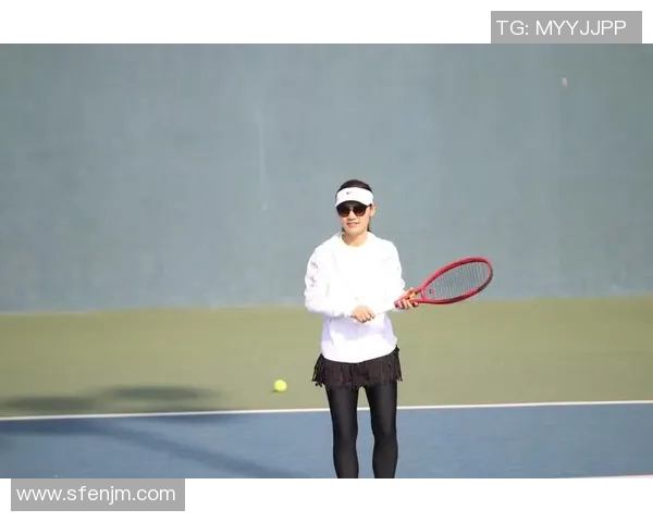 南京网球队荣登网球节奏排行榜第五名展现实力与风采 南京网球队荣登网球节奏排行榜第五名展现实力与风采