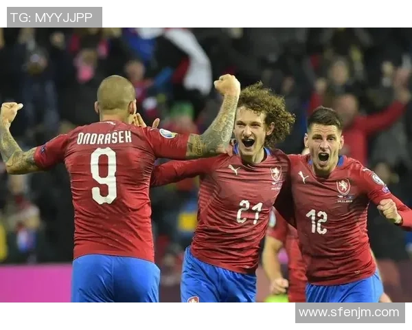 杭州羽毛球队在欧锦赛积分榜上以79分稳居第一名展现强劲实力 杭州羽毛球队在欧锦赛积分榜上以79分稳居第一名展现强劲实力