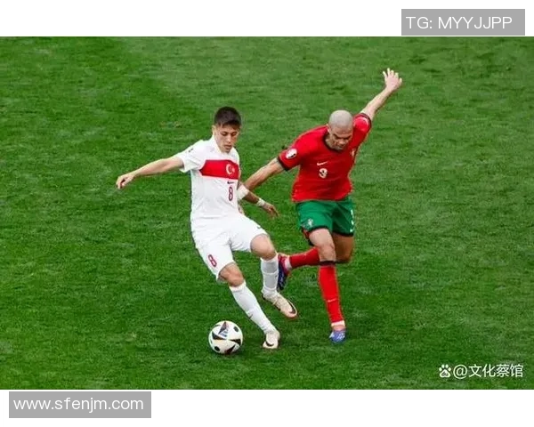 被戴帽的足球明星们如何在绿茵场上书写传奇与荣耀 被戴帽的足球明星们如何在绿茵场上书写传奇与荣耀