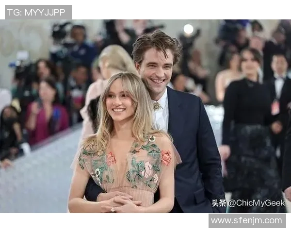 足球明星女友怀孕照曝光引热议网友纷纷送祝福与祝贺